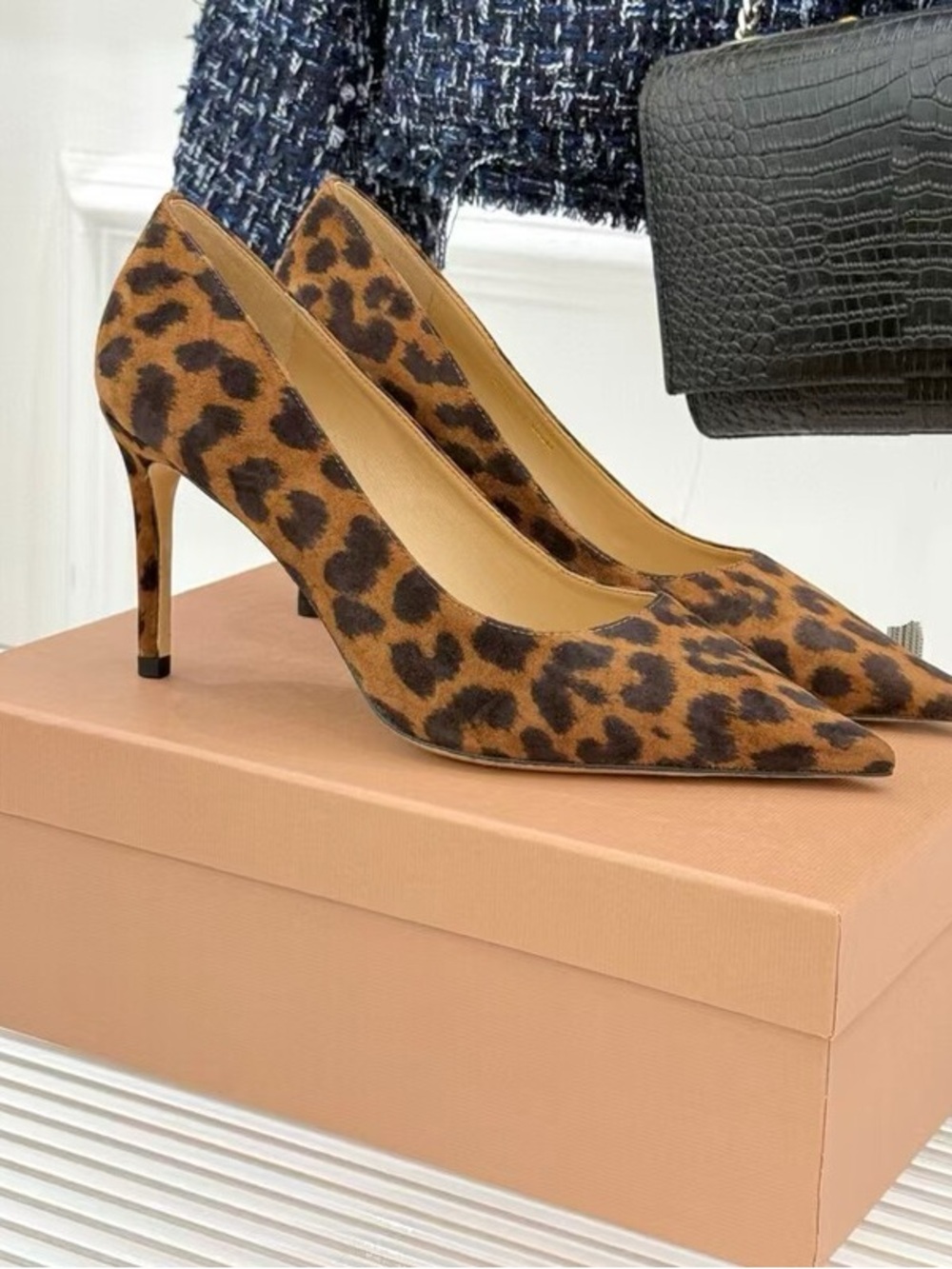 Classic Leopard Print Pointed-Toe Pumps - Brown